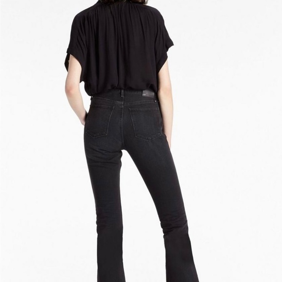 Lucky Brand Bridgette Crop Flare in blue corduroy. Size 28 (6) - Picture 10 of 10